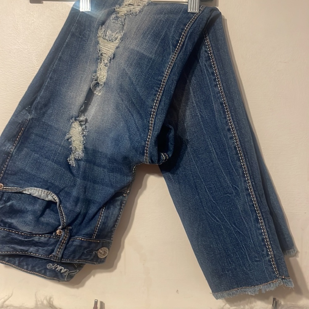 Ariya Jeans - Picture 4 of 15
